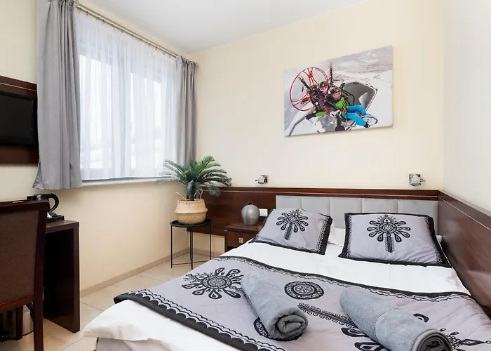 斯洛尼兹斯托科酒店 * 米德尔布罗齐齐耶维奇